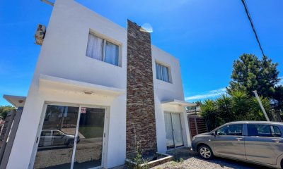 Venta de apartamento de 2 dormitorios, Lausana, Maldonado.