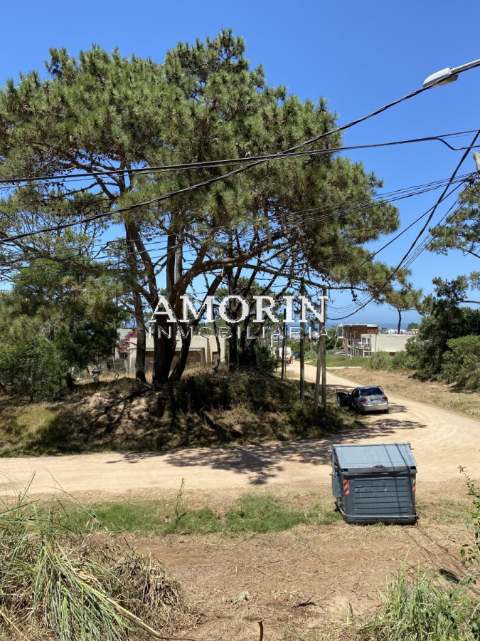 Terreno ID.577 - Excelente vista , alto esquinero 