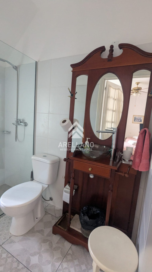 Casa ID.374 - VENTA CASA 5 DORMITORIOS PLAYA MANSA CON PISCINA