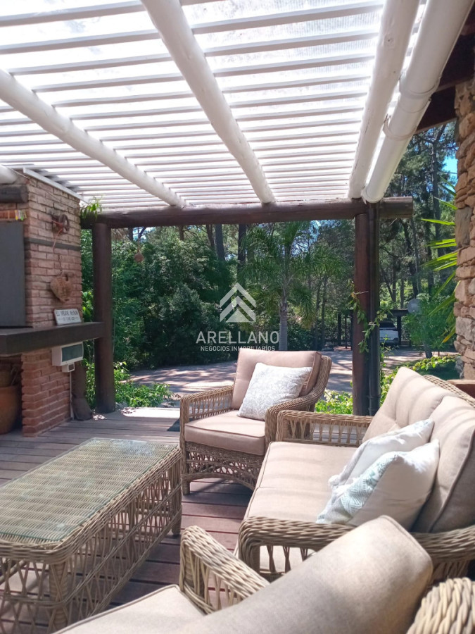 Casa ID.5980 - Venta casa 4 dormitorios 