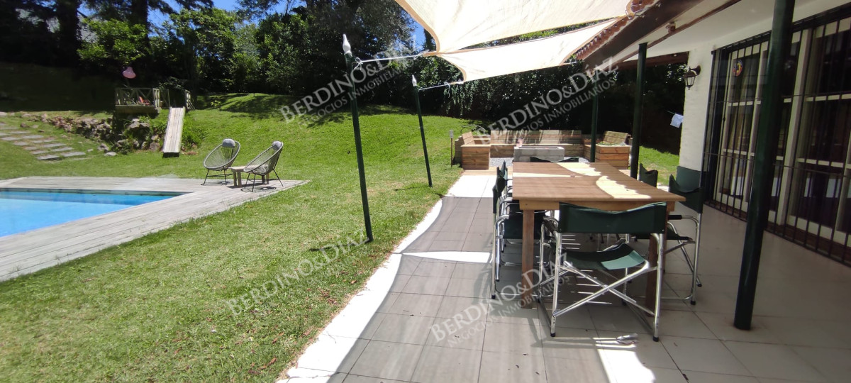 Casa ID.2038 - Casa en venta excelente propiedad en Playa Mansa