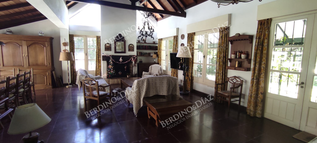 Casa ID.2038 - Casa en venta excelente propiedad en Playa Mansa