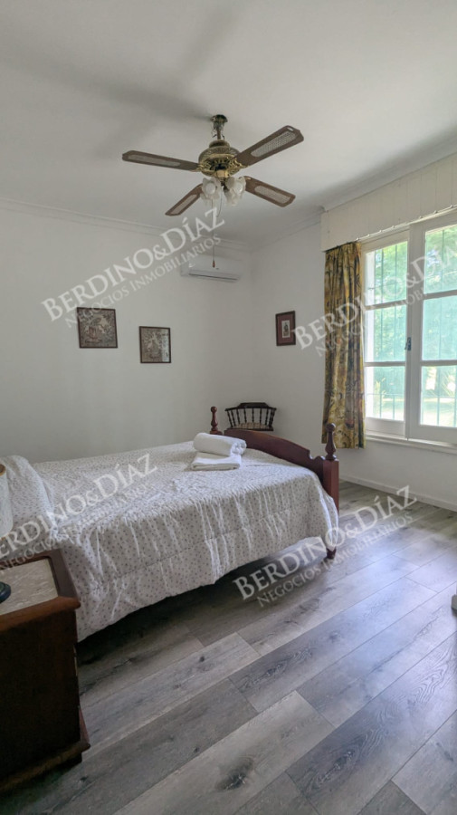 Casa ID.2038 - Casa en venta excelente propiedad en Playa Mansa