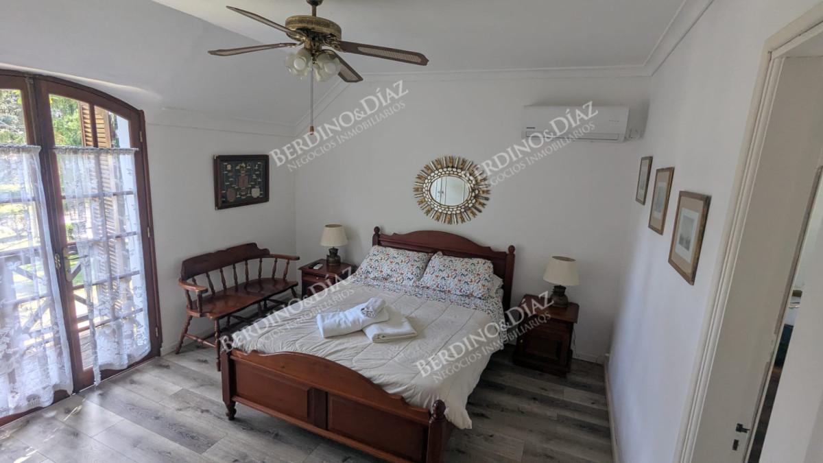 Casa ID.2038 - Casa en venta excelente propiedad en Playa Mansa