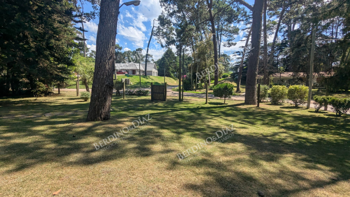 Casa ID.2038 - Casa en venta excelente propiedad en Playa Mansa