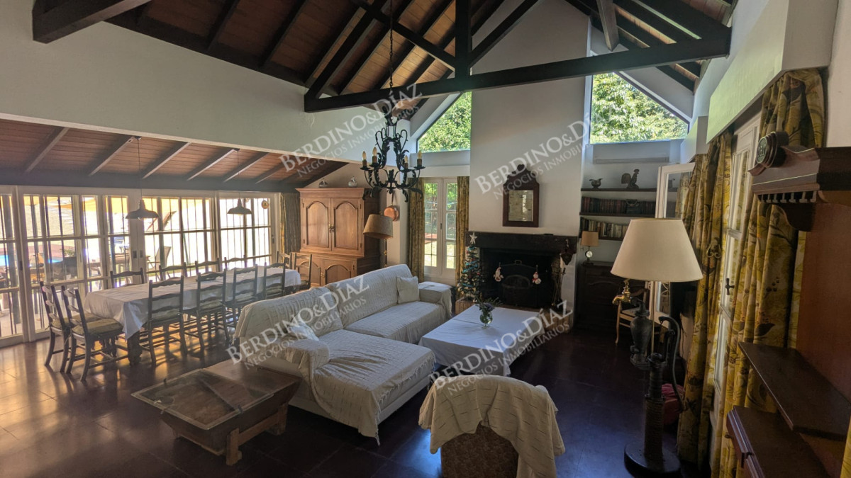 Casa ID.2038 - Casa en venta excelente propiedad en Playa Mansa