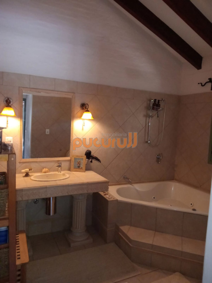 Casa ID.2863 - Casa en Punta Ballena, Club del Lago