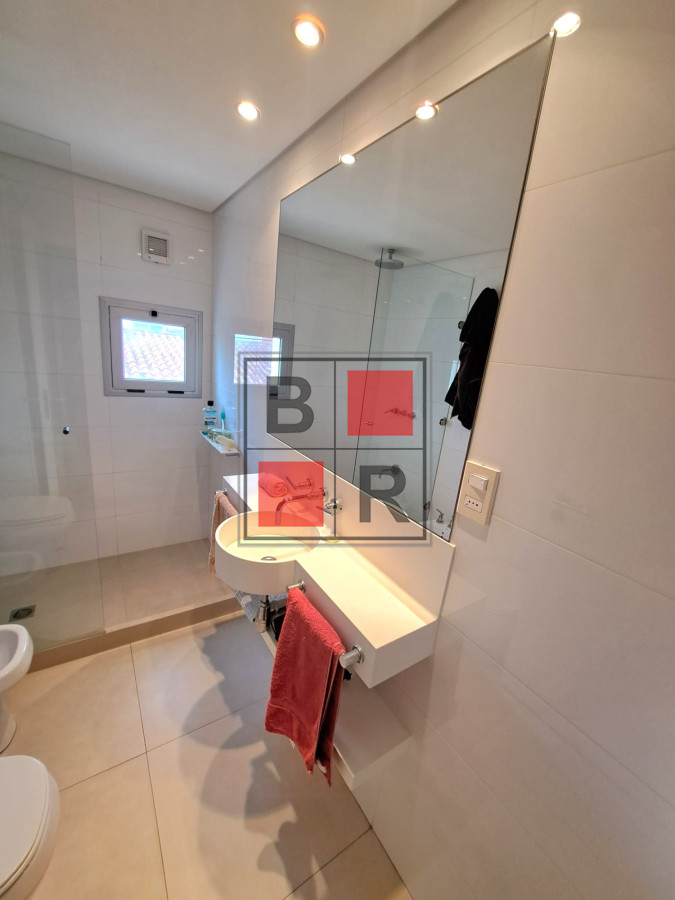 Apartamento ID.1075 - Apartamento en Punta del Este, Península
