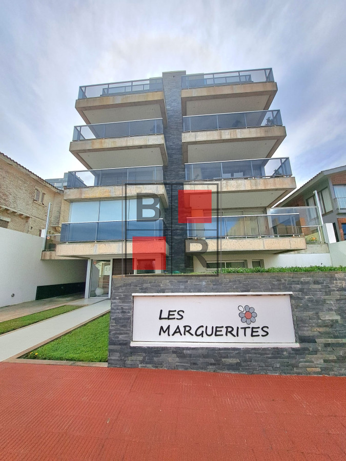 Apartamento ID.1075 - Apartamento en Punta del Este, Península