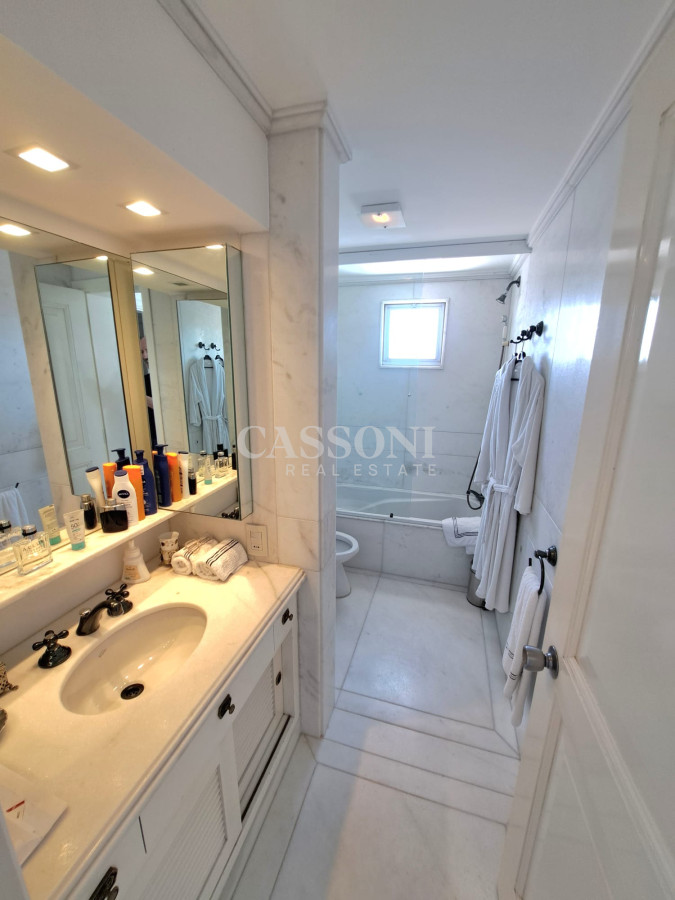 Apartamento ID.2480 - Apartamento en Punta del Este, Península