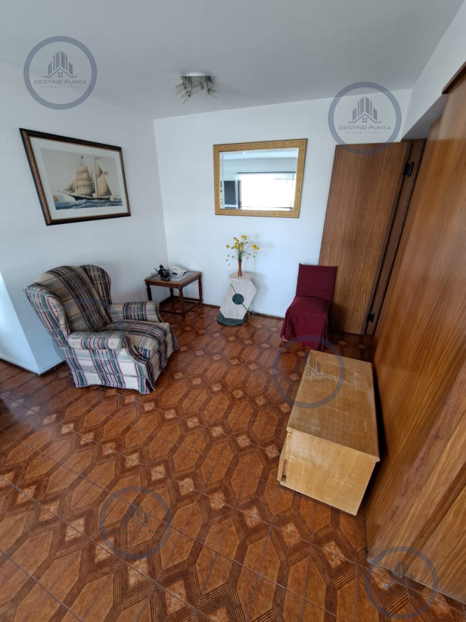 Apartamento ID.1873 - Apartamento en venta en torre clàsica de Peninsula de Punta del Este, a pasos del Emir