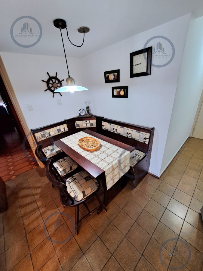 Apartamento ID.1873 - Apartamento en venta en torre clàsica de Peninsula de Punta del Este, a pasos del Emir