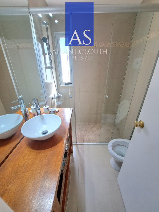 Apartamento ID.4510 - Apartamento con espectacular vista en Península Punta del Este