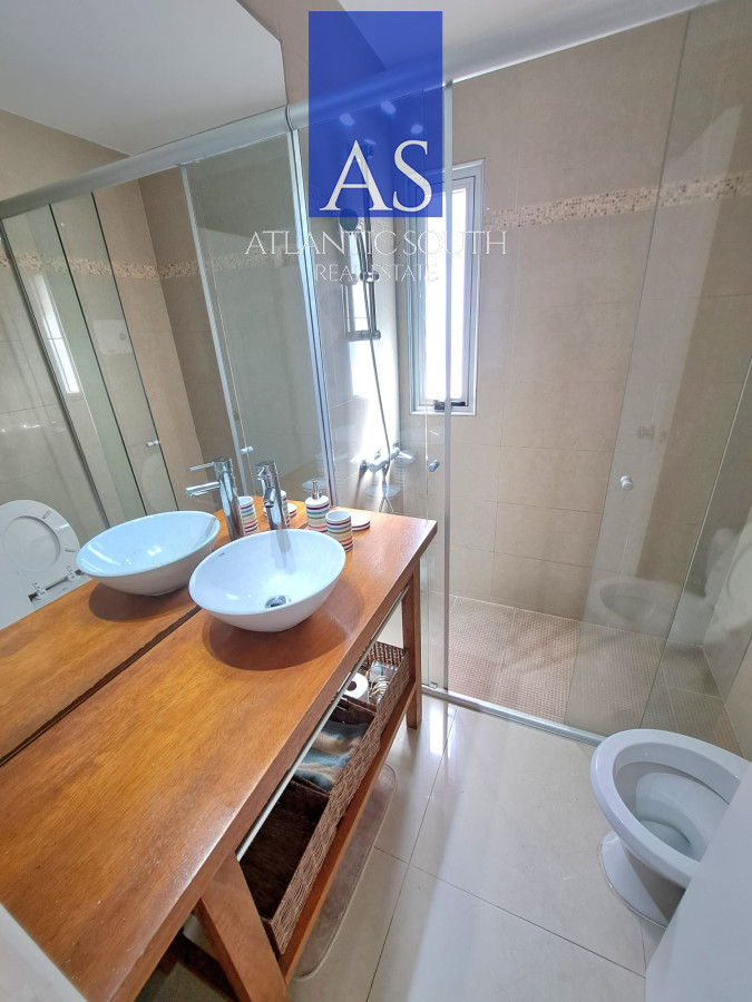 Apartamento ID.4510 - Apartamento con espectacular vista en Península Punta del Este