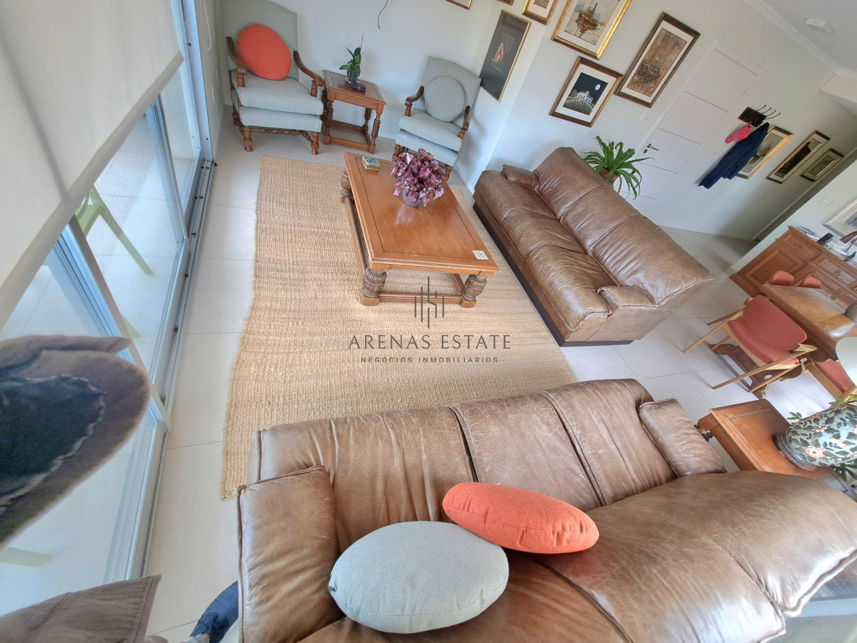 Apartamento ID.3303 - Apartamento en venta en Punta del Este 
