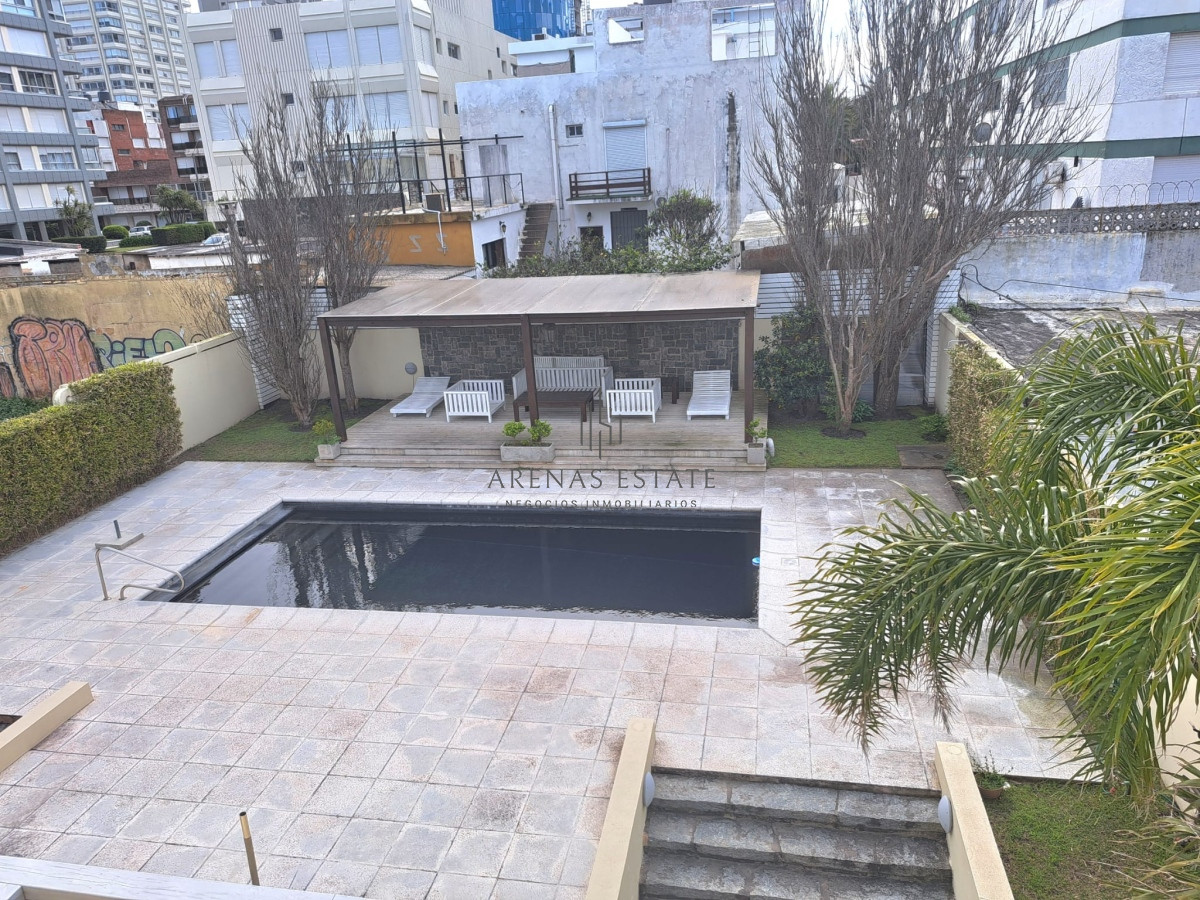 Apartamento ID.3303 - Apartamento en venta en Punta del Este 