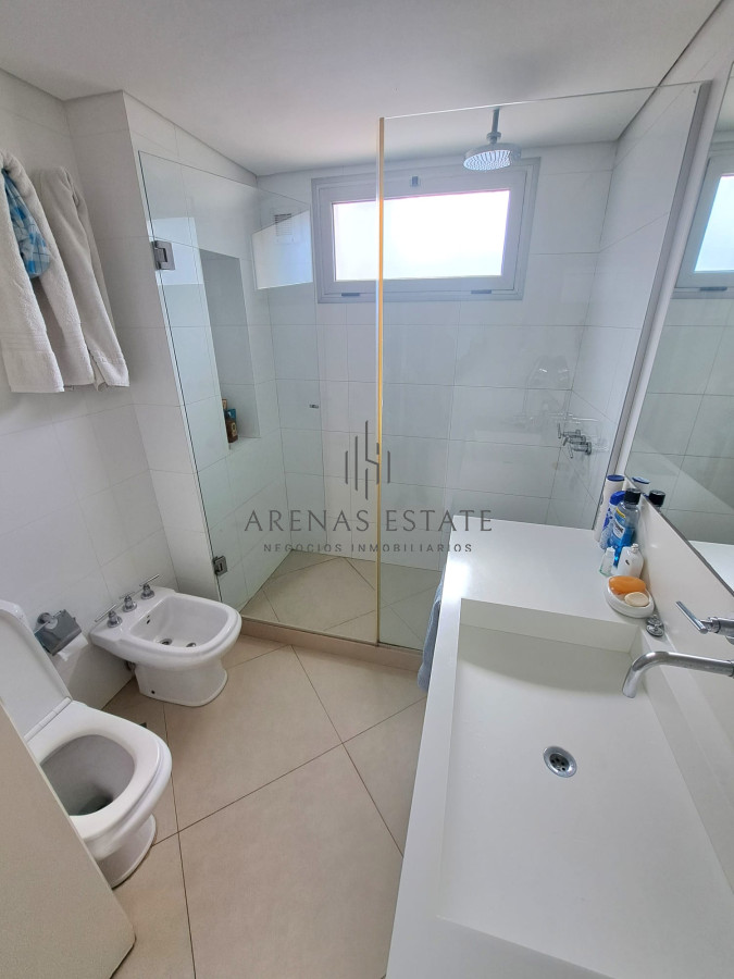 Apartamento ID.3303 - Apartamento en venta en Punta del Este 