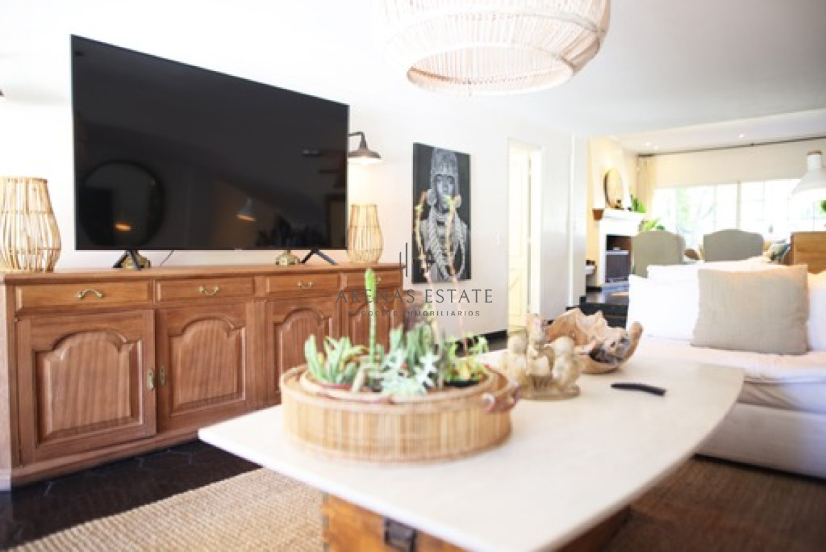 Casa ID.2890 - Casa en venta en Punta del Este 