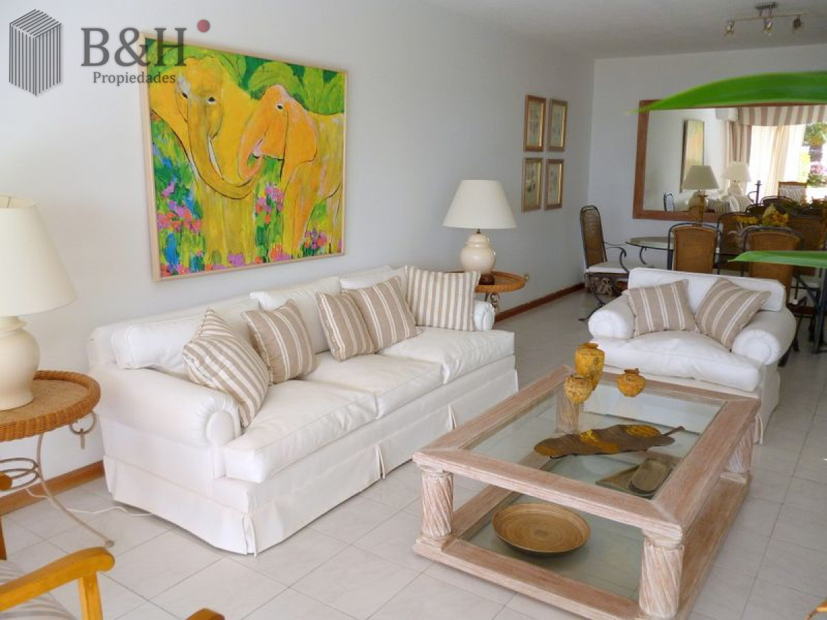 Apartamento ID.8099 - EXCLUSIVO APARTAMENTO EN PENINSULA EN VENTA