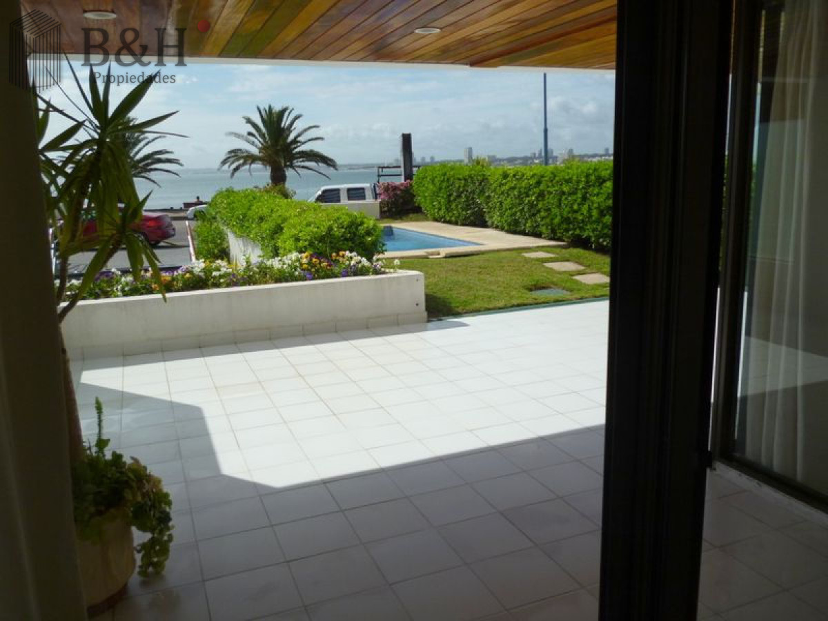 Apartamento ID.8099 - EXCLUSIVO APARTAMENTO EN PENINSULA EN VENTA