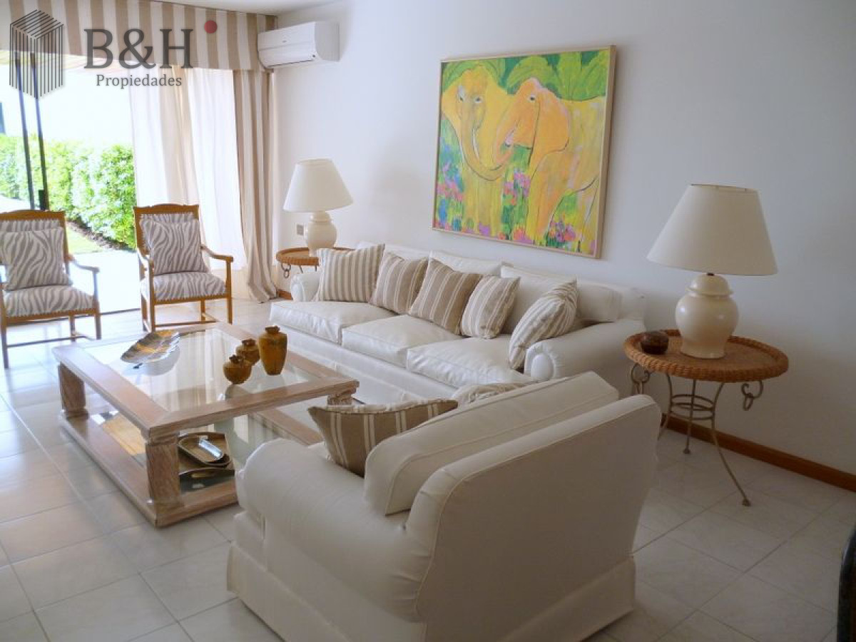 Apartamento ID.8099 - EXCLUSIVO APARTAMENTO EN PENINSULA EN VENTA
