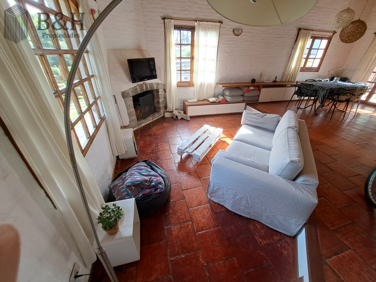 Casa ID.7266 - A la venta casa en pinares