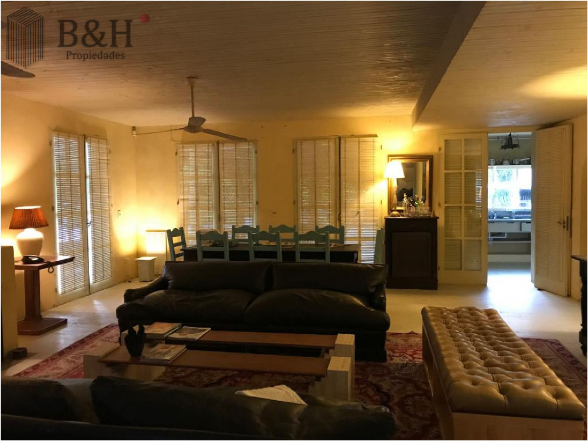 Casa ID.3426 - Casa a la venta en Rincón del Indio !!