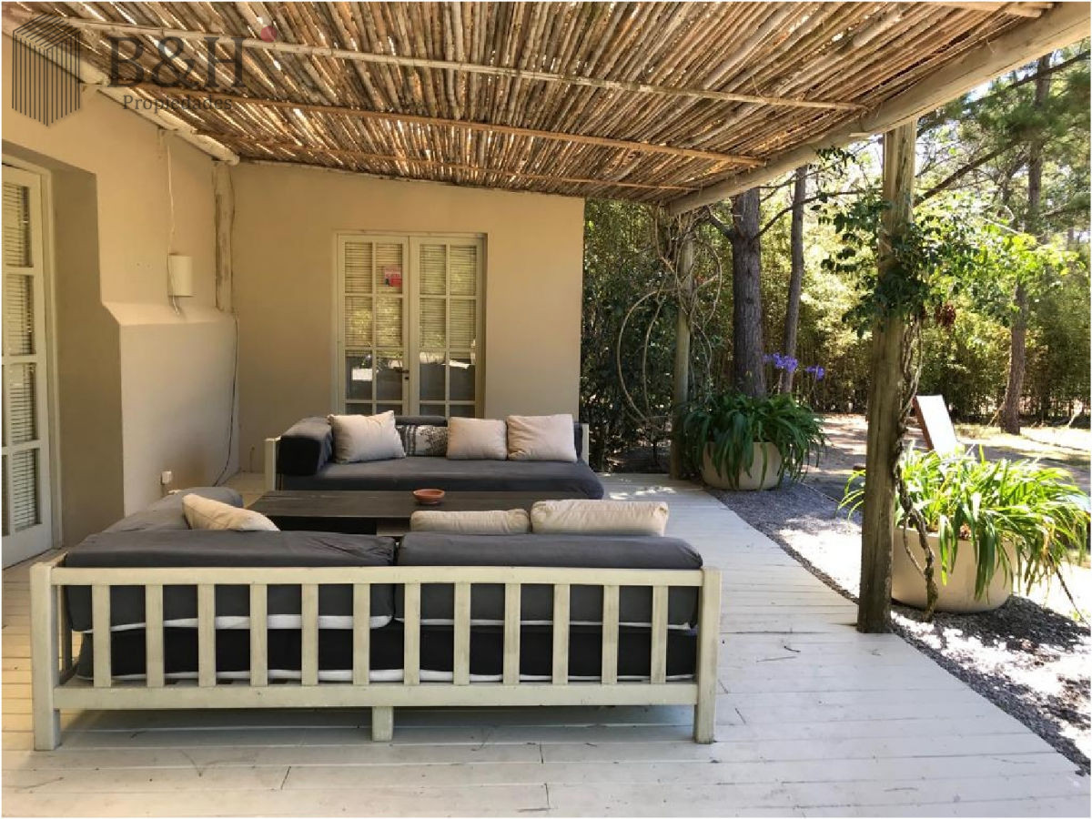 Casa ID.3426 - Casa a la venta en Rincón del Indio !!