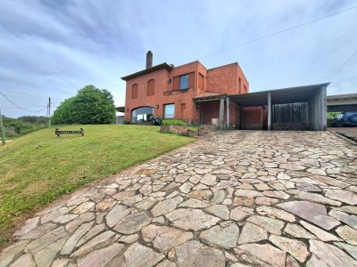 Casa a la venta en Manantiales El Chorro