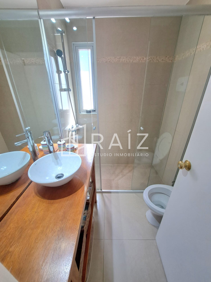 Apartamento ID.10686 - APARTAMENTO EN VENTA 2 DORMITORIOS PENINULA PRIMEA LINEA