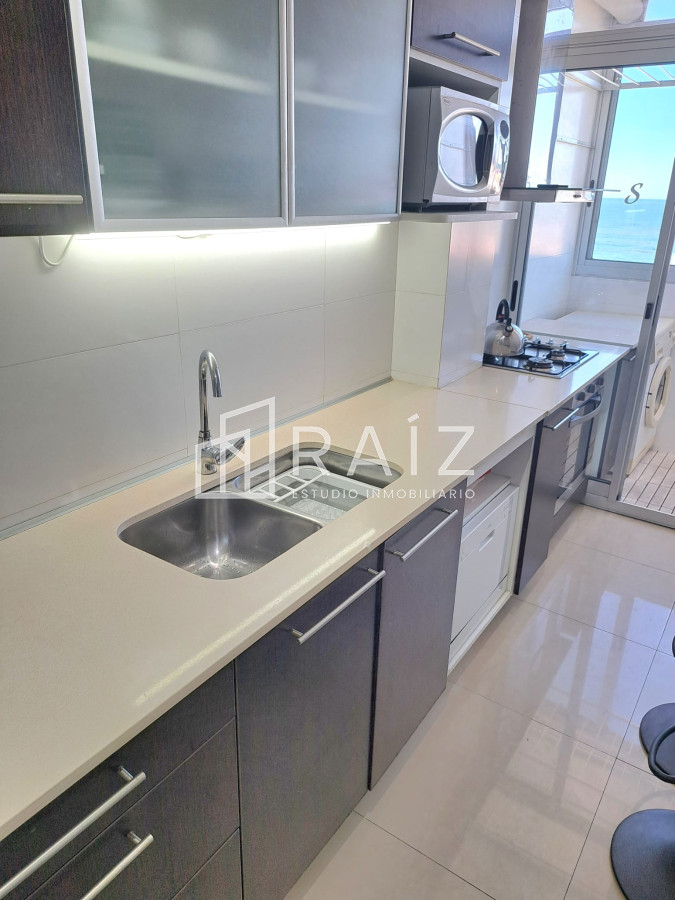 Apartamento ID.10686 - APARTAMENTO EN VENTA 2 DORMITORIOS PENINULA PRIMEA LINEA