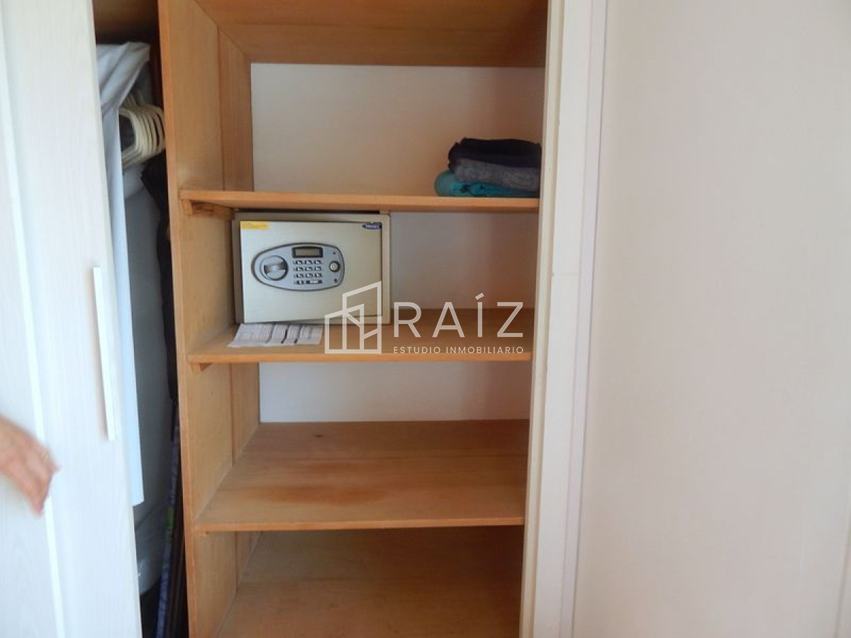 Apartamento ID.10686 - APARTAMENTO EN VENTA 2 DORMITORIOS PENINULA PRIMEA LINEA