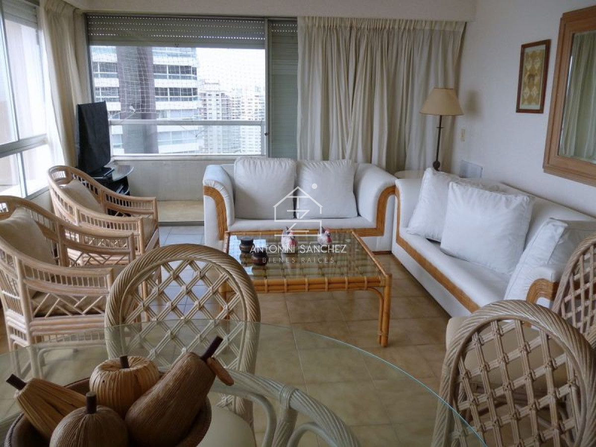 Apartamento ID.2561 - Apartamento en Punta del Este, Península