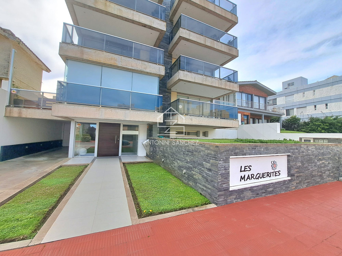 Apartamento ID.1424 - Apartamento en Punta del Este, Península