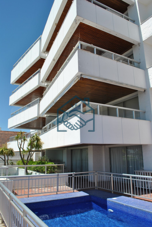 Apartamento ID.1043 - Apartamento en Punta del Este, Península