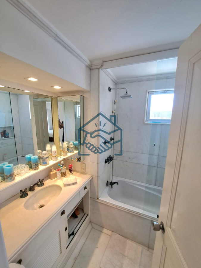 Apartamento ID.1043 - Apartamento en Punta del Este, Península