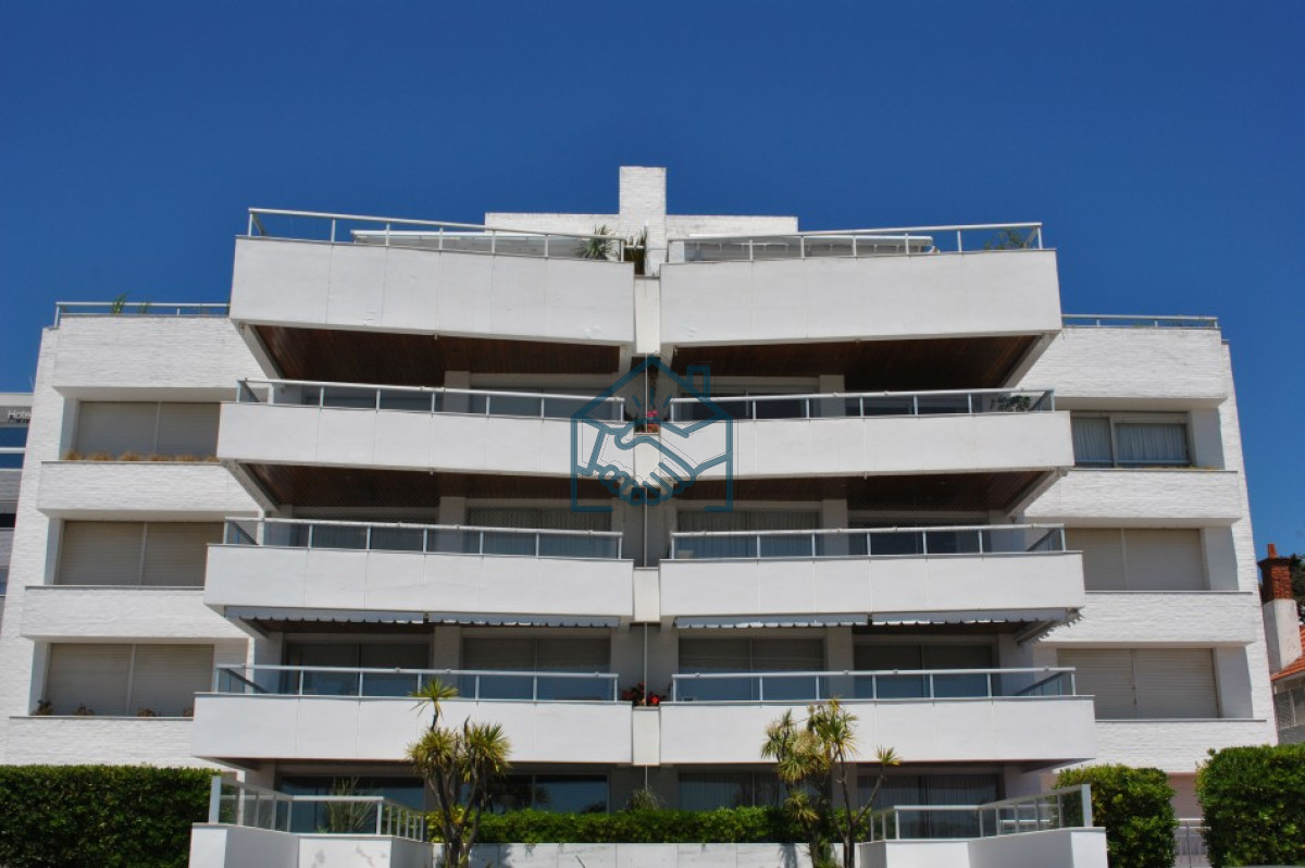 Apartamento ID.1043 - Apartamento en Punta del Este, Península
