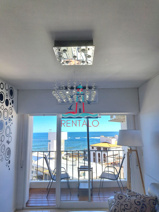 Apartamento ID.103 - Venta apartamento 2 dormitorios Punta del Este con vista al mar