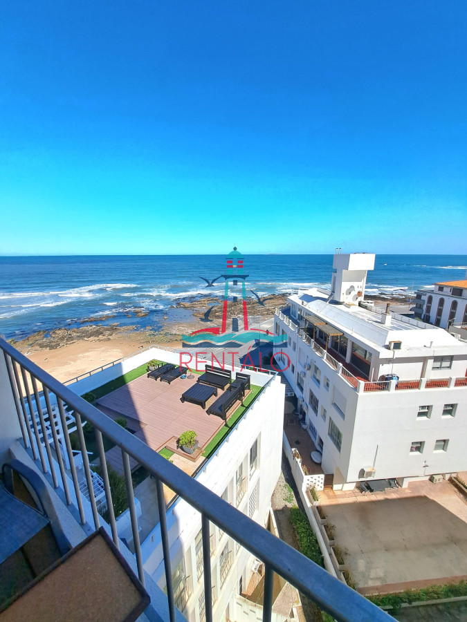 Apartamento ID.103 - Venta apartamento 2 dormitorios Punta del Este con vista al mar