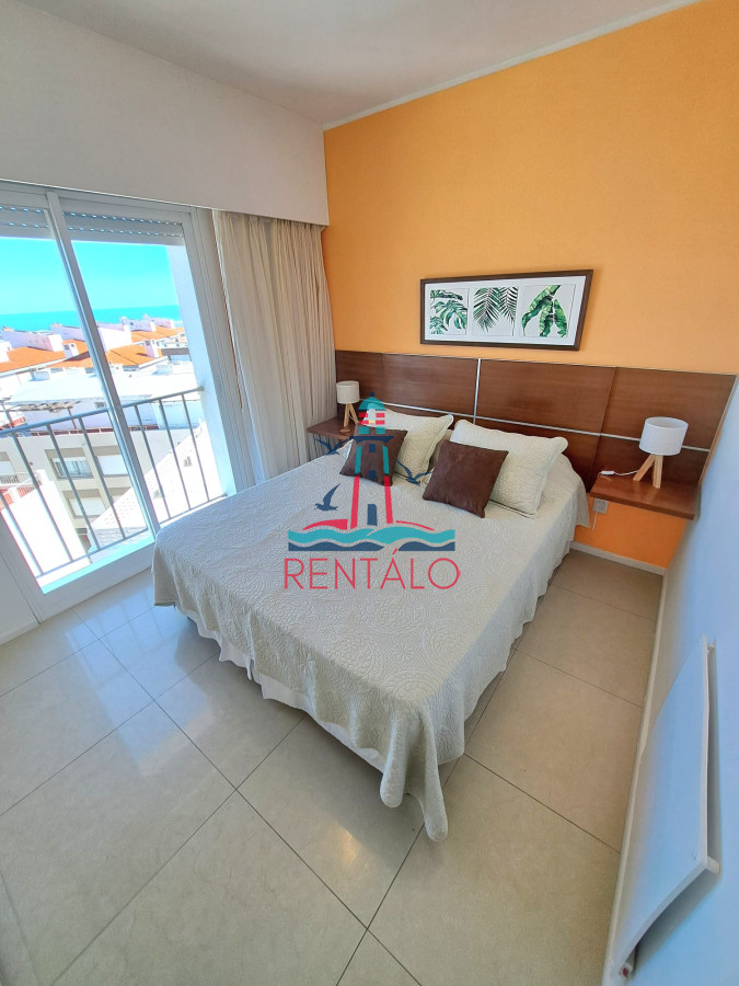 Apartamento ID.103 - Venta apartamento 2 dormitorios Punta del Este con vista al mar