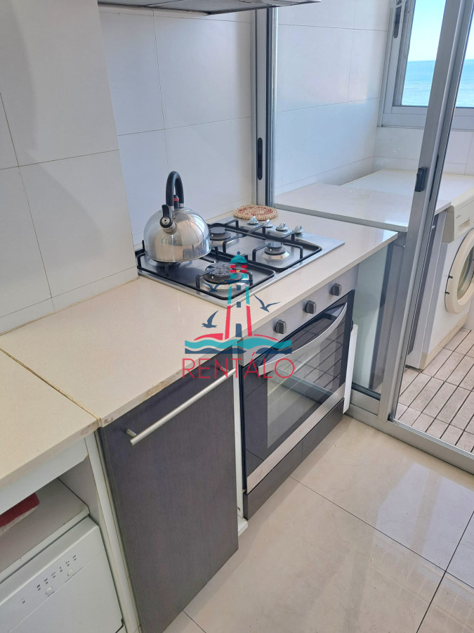 Apartamento ID.103 - Venta apartamento 2 dormitorios Punta del Este con vista al mar
