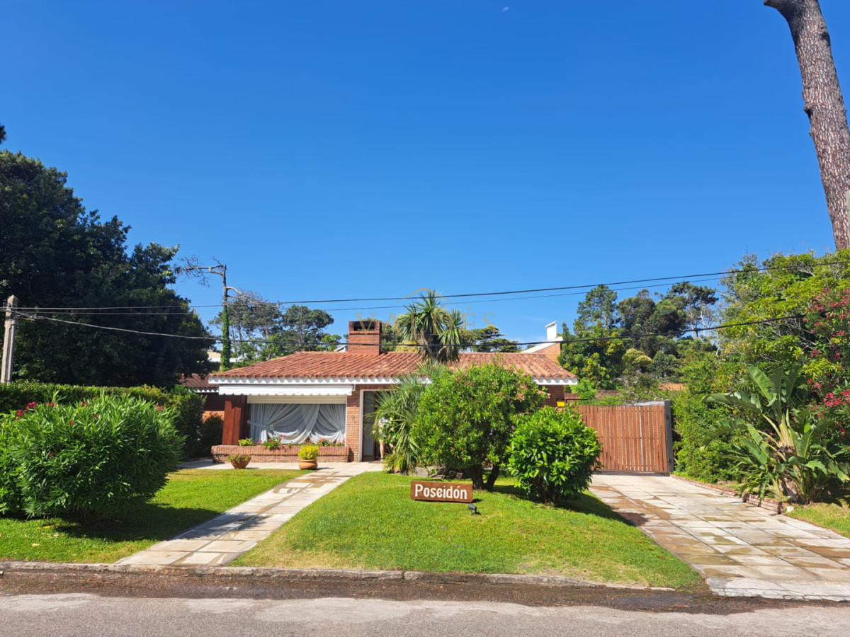 Casa ID.4922 - Casa en Punta del Este, Mansa
