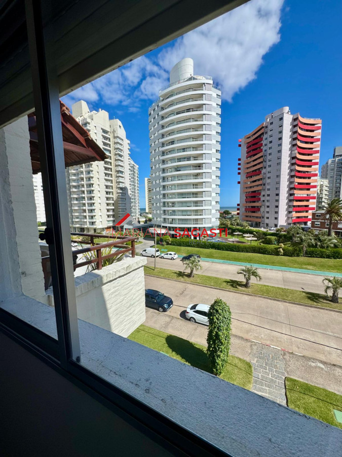 Apartamento ID.4219 - Apartamento en Punta del Este, Brava