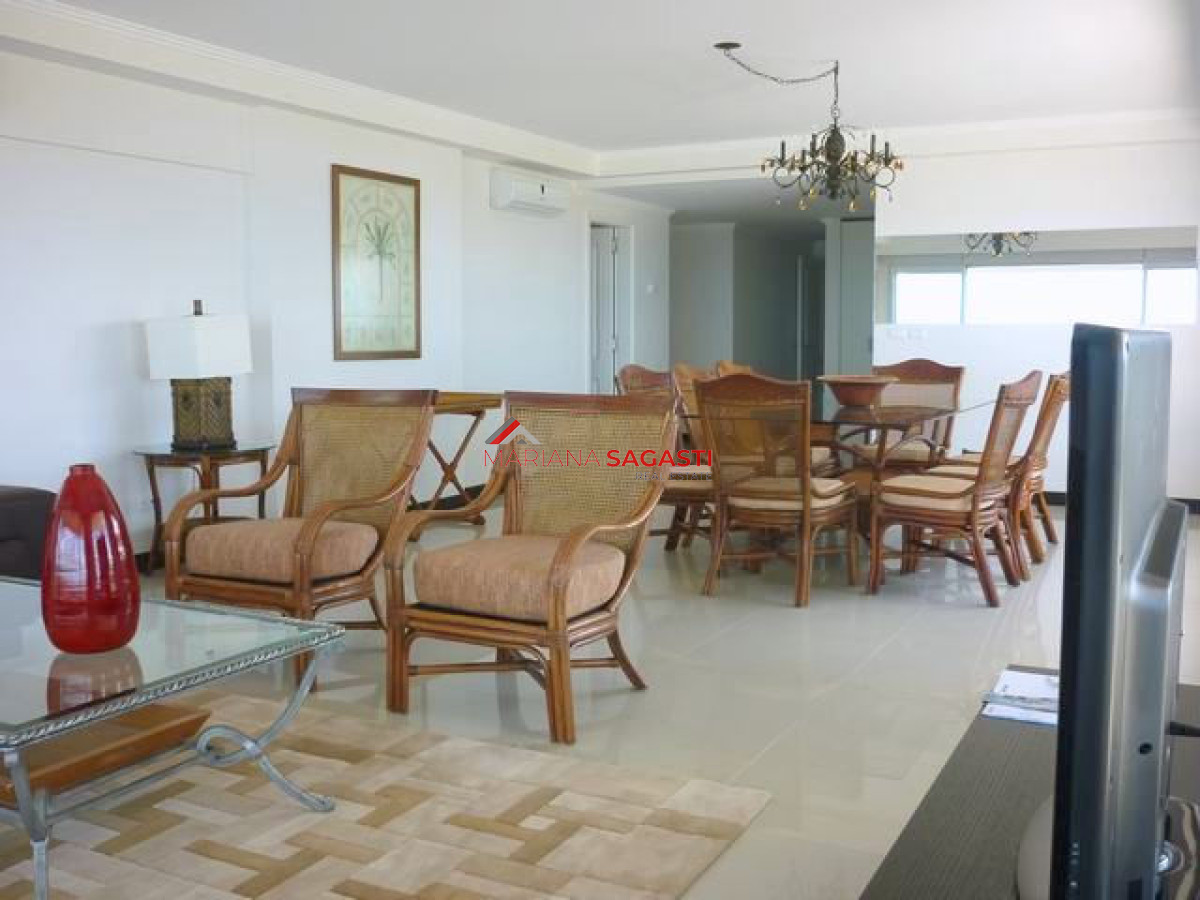 Apartamento ID.2105 - Apartamento en Punta del Este, Brava