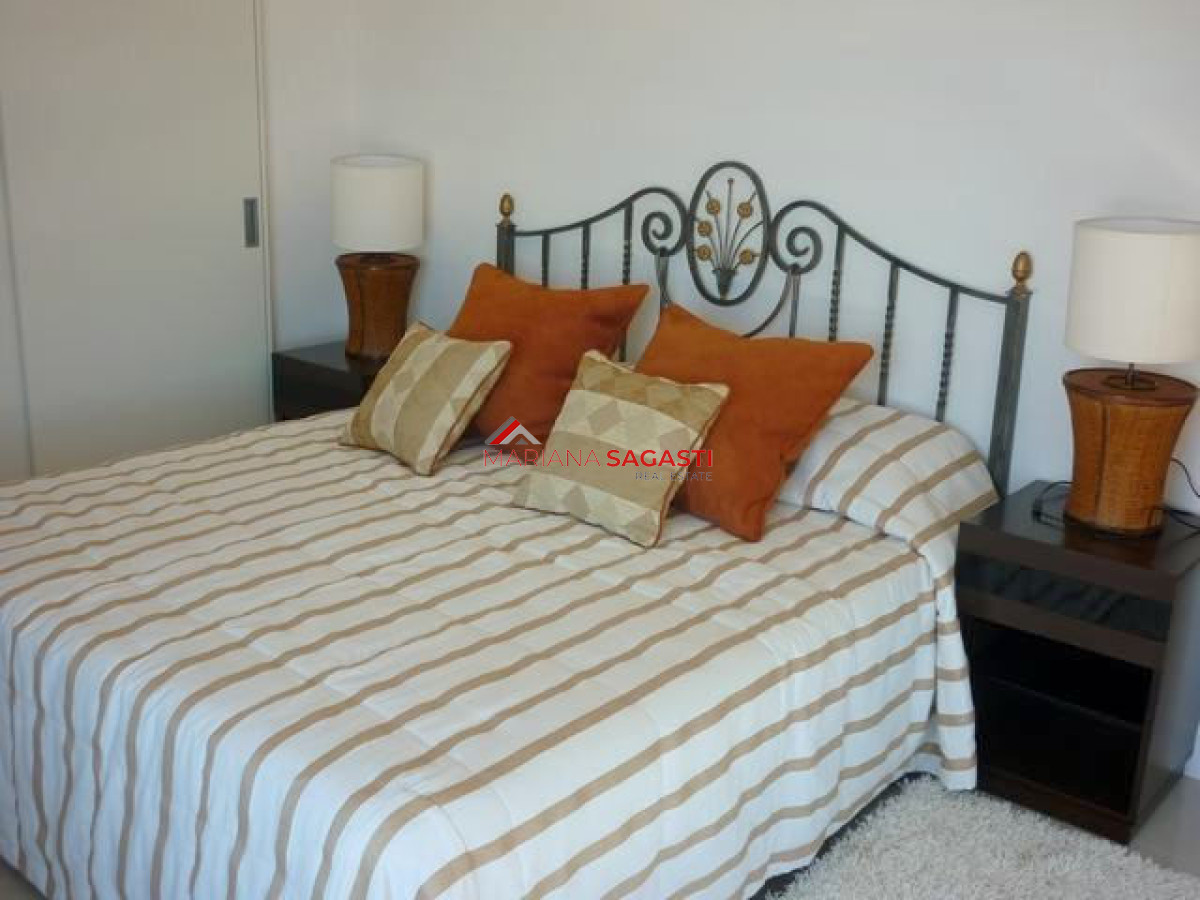 Apartamento ID.2105 - Apartamento en Punta del Este, Brava