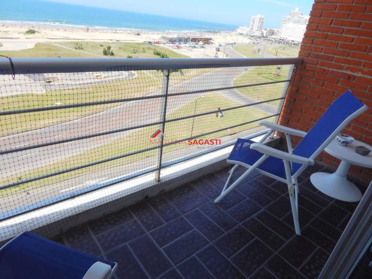 Apartamento ID.2120 - Apartamento en Punta del Este, Brava