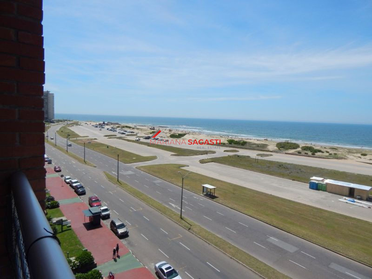 Apartamento ID.2120 - Apartamento en Punta del Este, Brava