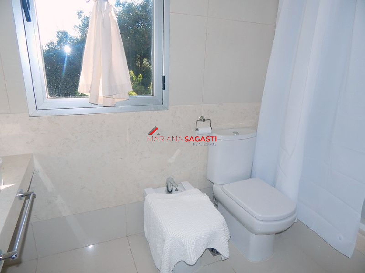 Apartamento ID.2242 - Apartamento en Punta del Este, Península
