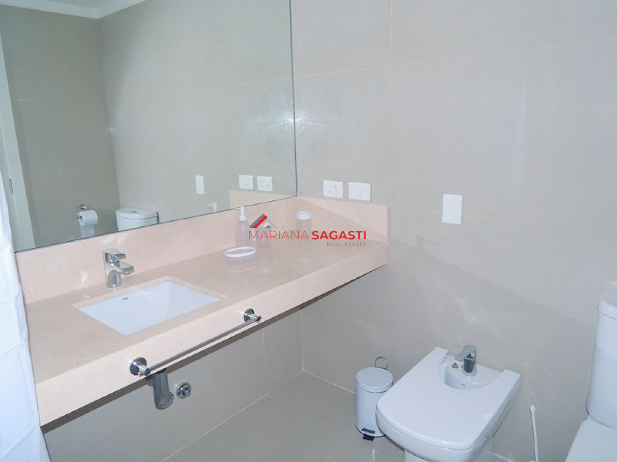 Apartamento ID.2242 - Apartamento en Punta del Este, Península
