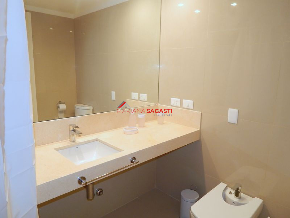 Apartamento ID.2242 - Apartamento en Punta del Este, Península